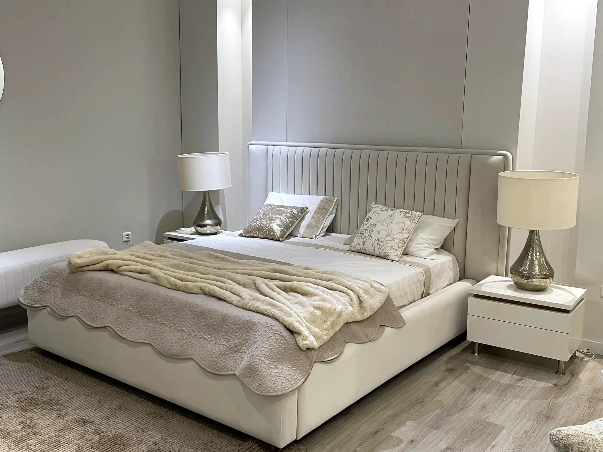 Chambres à coucher exposées en magasin | Èrika Meubles