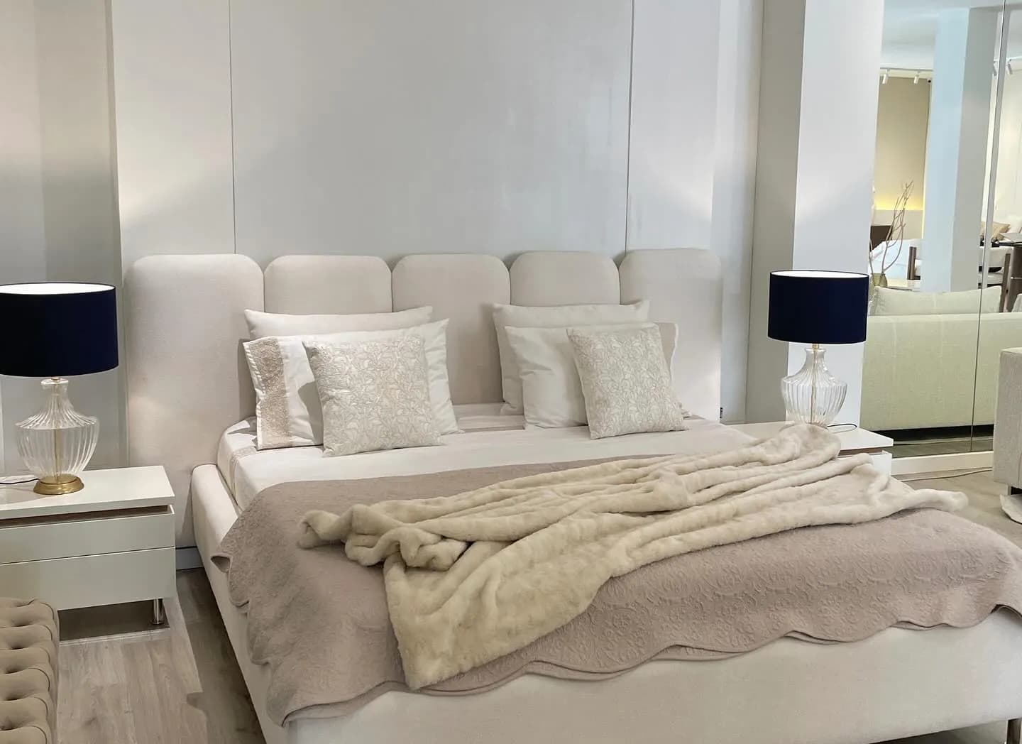 Chambres à coucher exposées en magasin | Èrika Meubles