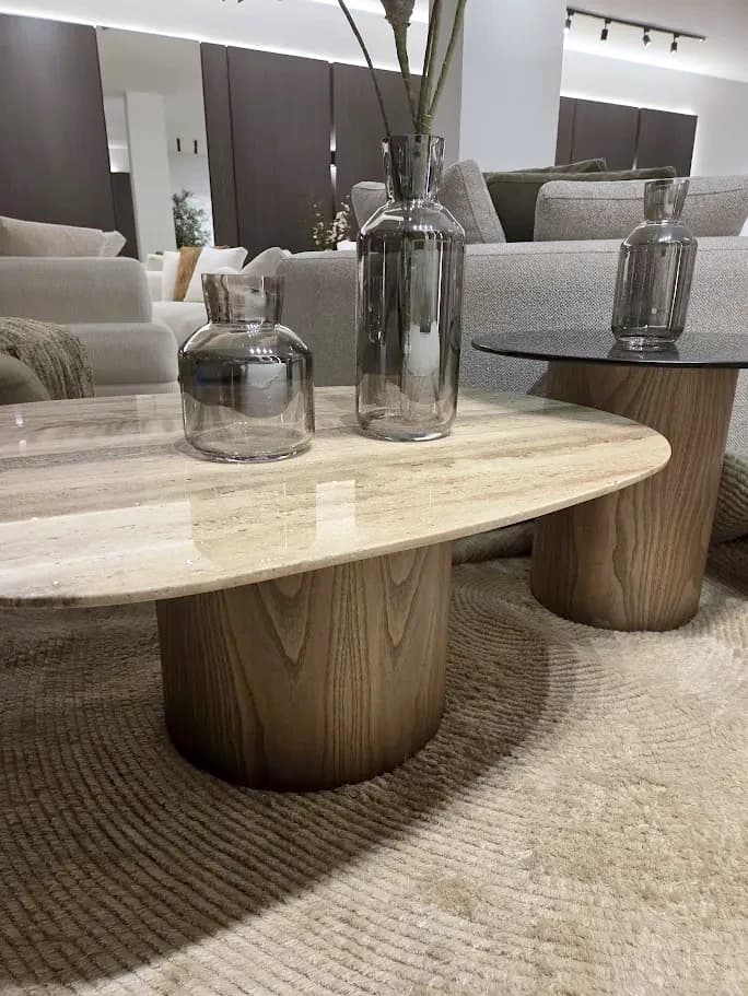 Tables basses exposées en magasin | Èrika Meubles